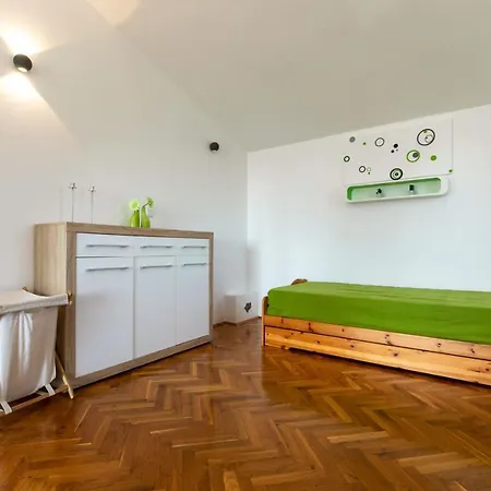 Eventhouse Pensión